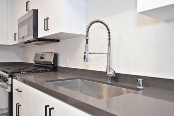 Quartz countertops